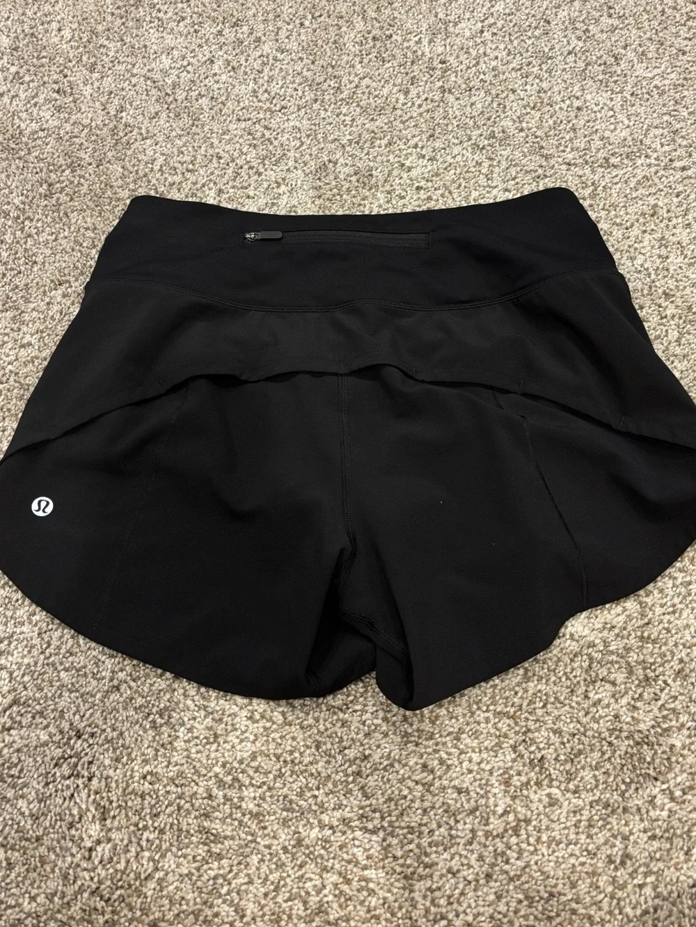 Lululemon Speed Up Short Tall *4